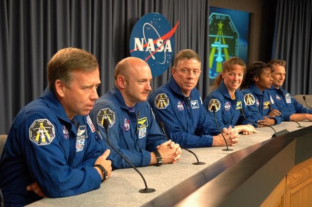 NASA image: KSC-06pd1596