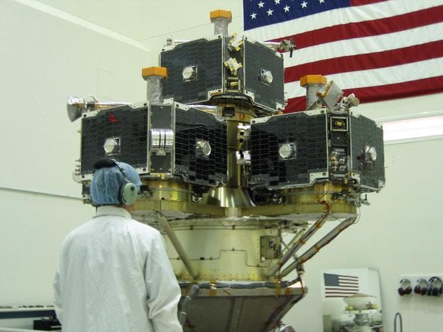 NASA image: KSC-06pd1630
