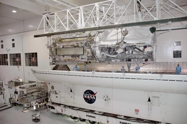 NASA image: KSC-06pd1635