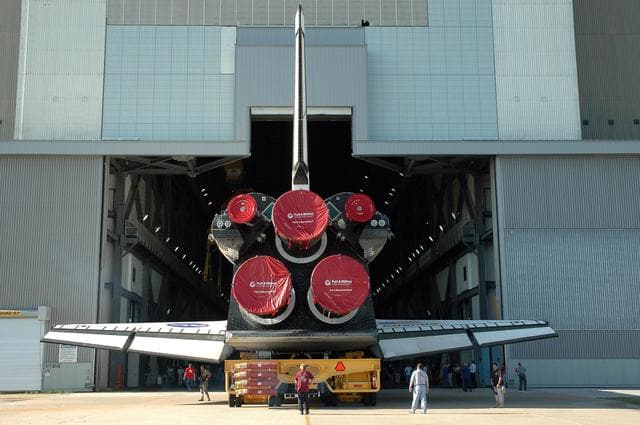 NASA image: KSC-06pd1641