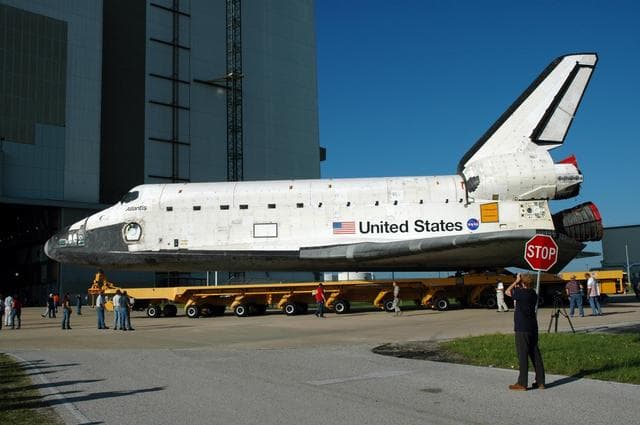 NASA image: KSC-06pd1645