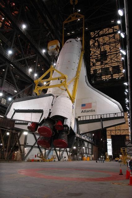 NASA image: KSC-06pd1660