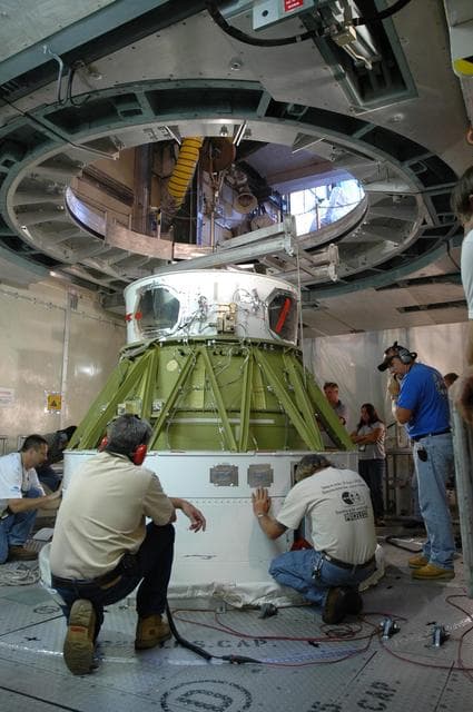 NASA image: KSC-06pd1688