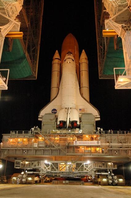 NASA image: KSC-06pd1702