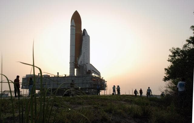 NASA image: KSC-06pd1707