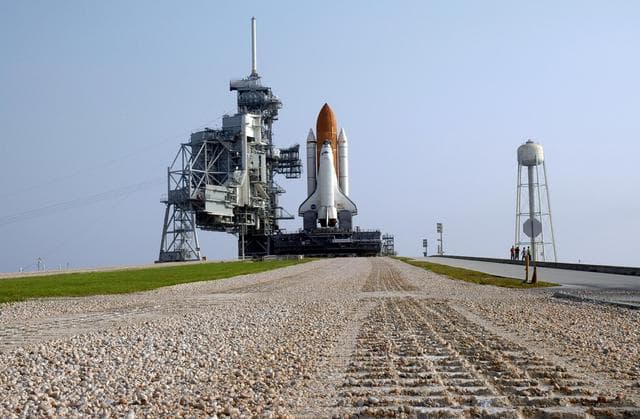 NASA image: KSC-06pd1716