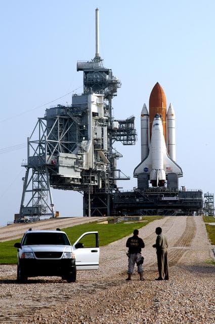 NASA image: KSC-06pd1720
