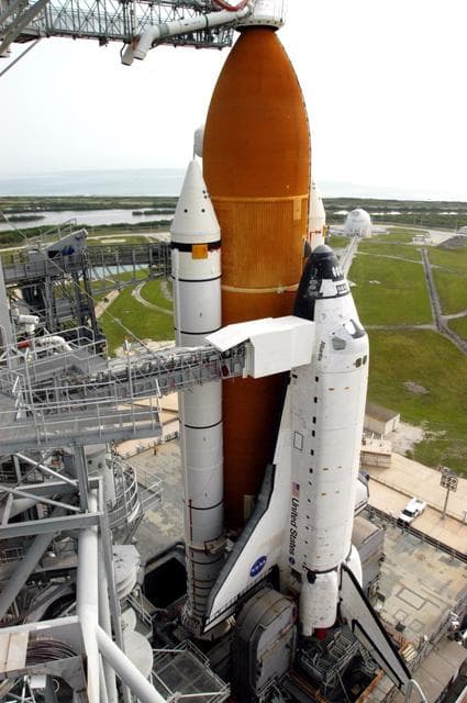 NASA image: KSC-06pd1722