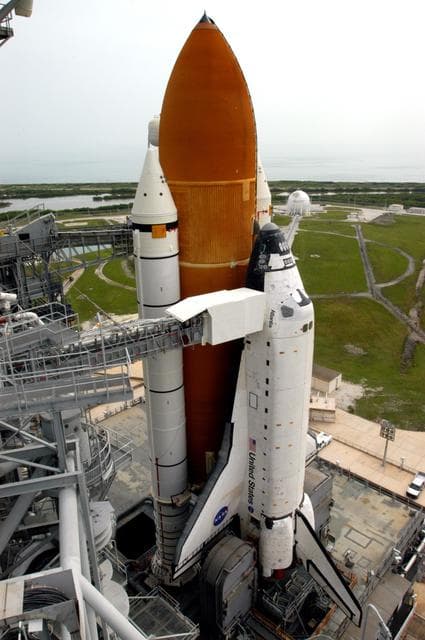 NASA image: KSC-06pd1724