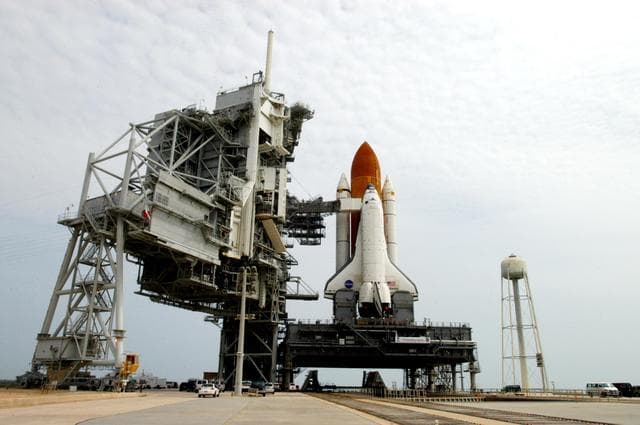 NASA image: KSC-06pd1725
