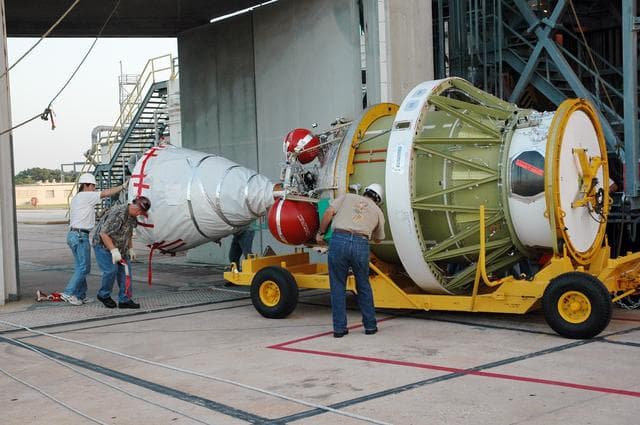 NASA image: KSC-06pd1732