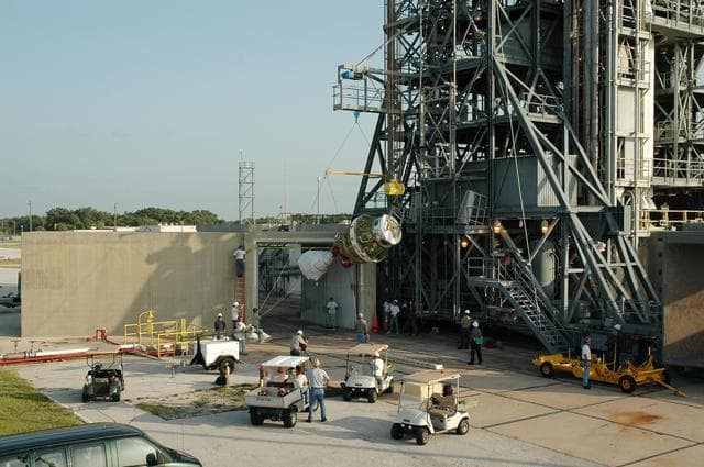 NASA image: KSC-06pd1734