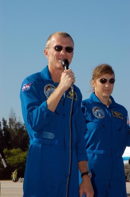 NASA image: KSC-06pd1746