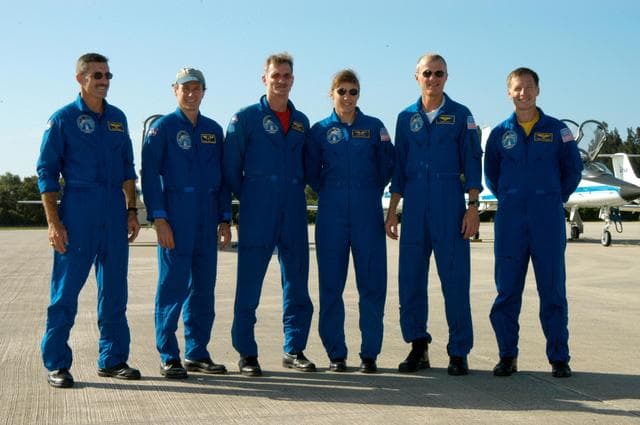 NASA image: KSC-06pd1748