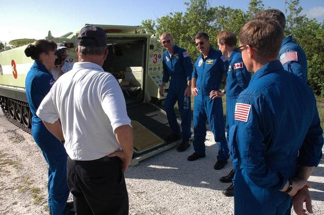NASA image: KSC-06pd1750