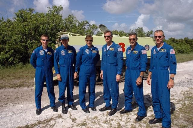 NASA image: KSC-06pd1763