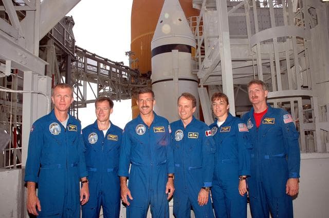 NASA image: KSC-06pd1781