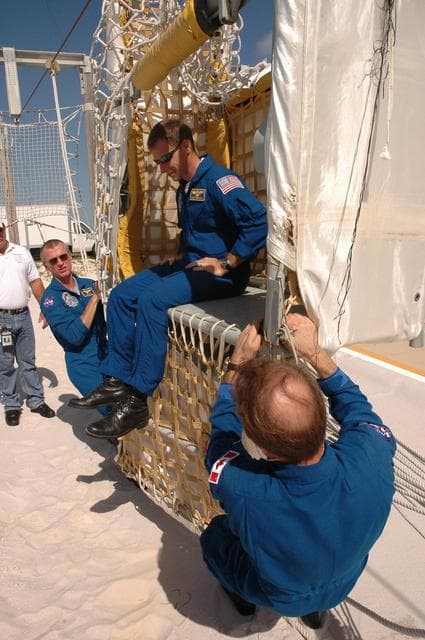 NASA image: KSC-06pd1785