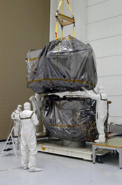 NASA image: KSC-06pd1797