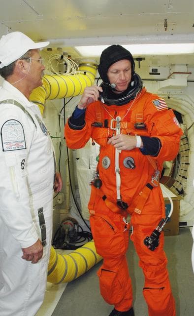 NASA image: KSC-06pd1816