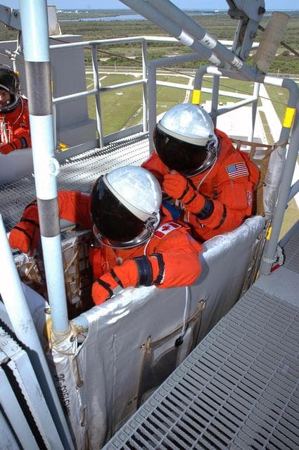 NASA image: KSC-06pd1833