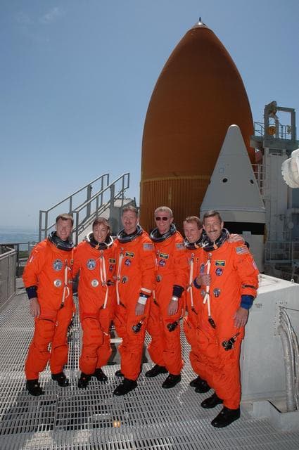 NASA image: KSC-06pd1839
