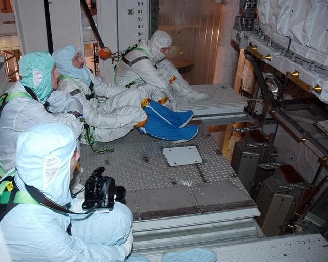 NASA image: KSC-06pd1848