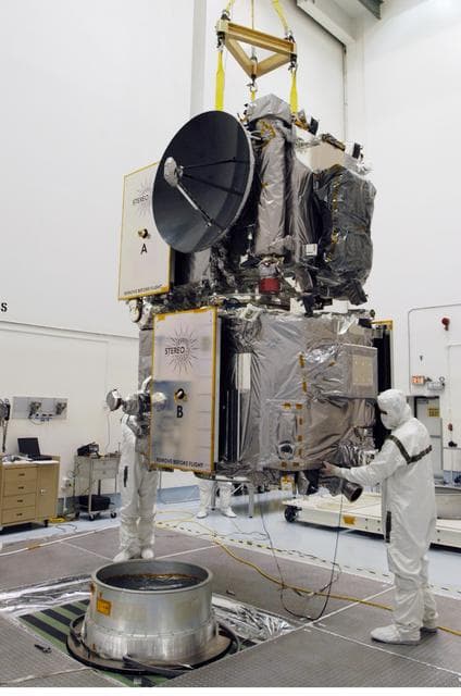 NASA image: KSC-06pd1856