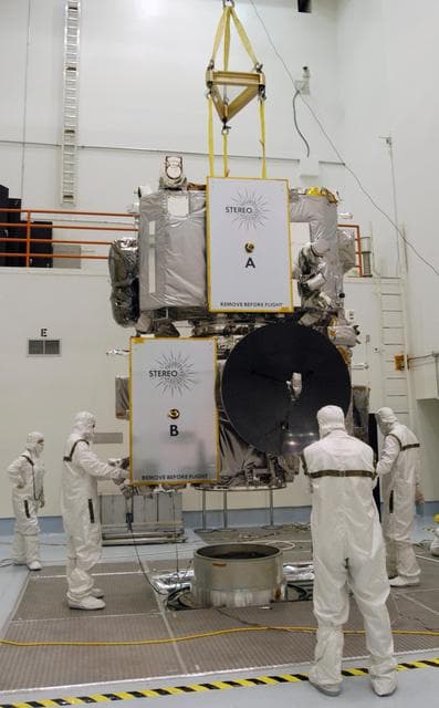 NASA image: KSC-06pd1857