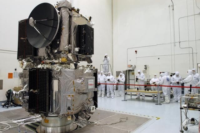 NASA image: KSC-06pd1865