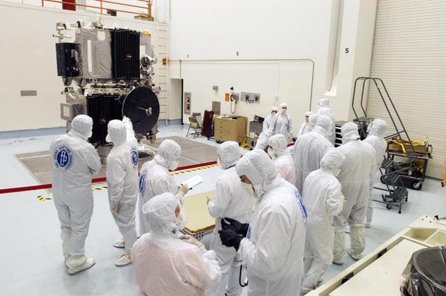 NASA image: KSC-06pd1866