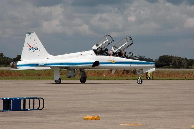 NASA image: KSC-06pd1889