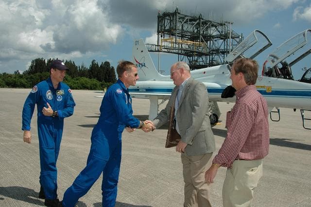 NASA image: KSC-06pd1894