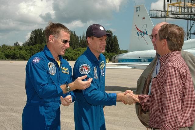 NASA image: KSC-06pd1895