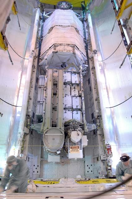 NASA image: KSC-06pd1903