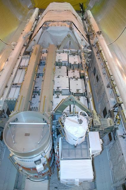 NASA image: KSC-06pd1915