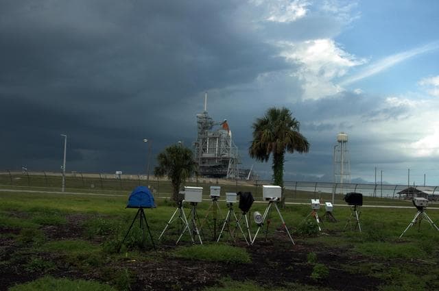 NASA image: KSC-06pd1939