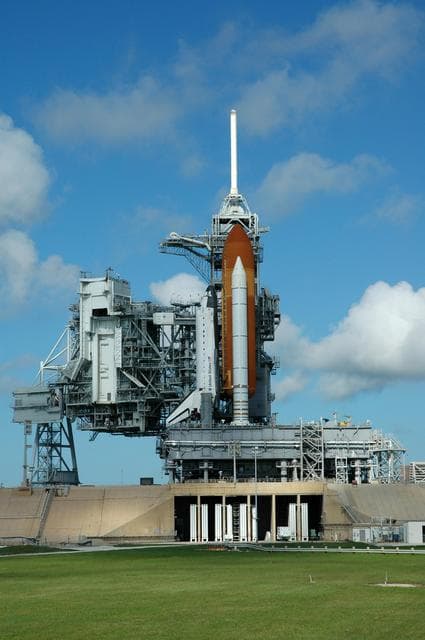 NASA image: KSC-06pd1968