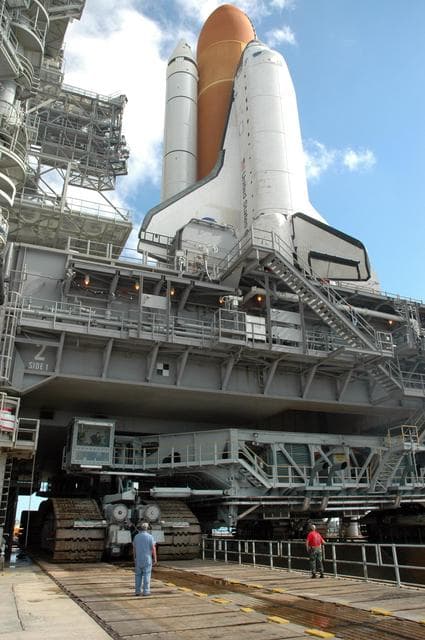 NASA image: KSC-06pd1977