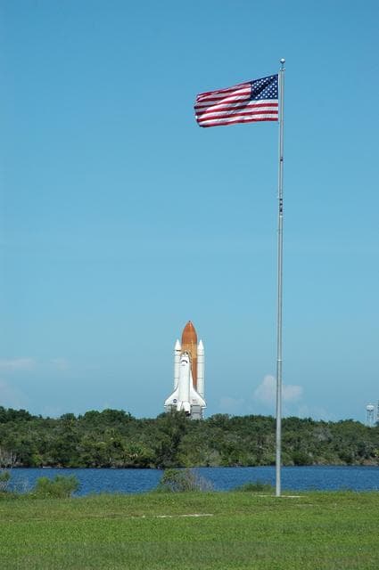 NASA image: KSC-06pd1989