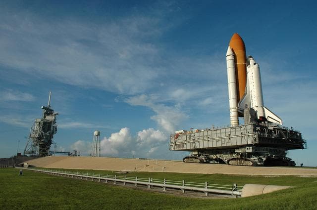 NASA image: KSC-06pd2003