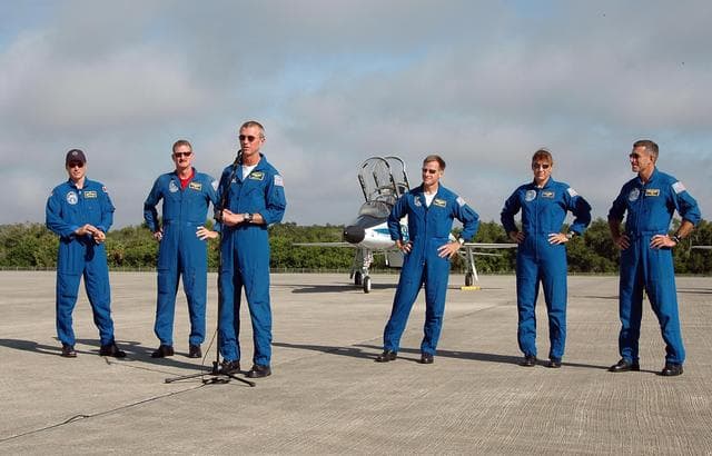 NASA image: KSC-06pd2012