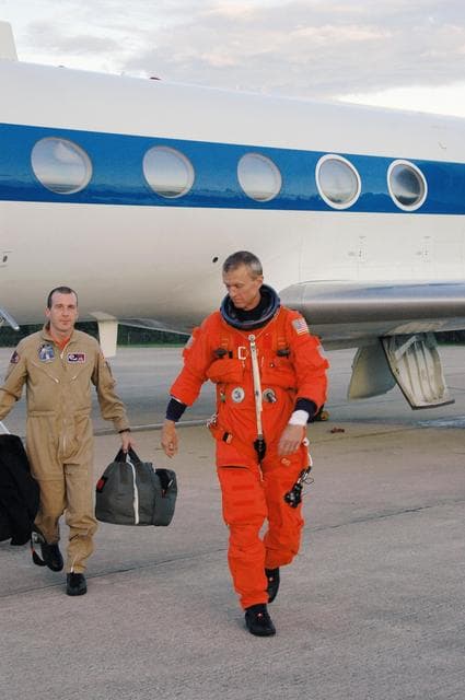 NASA image: KSC-06pd2036