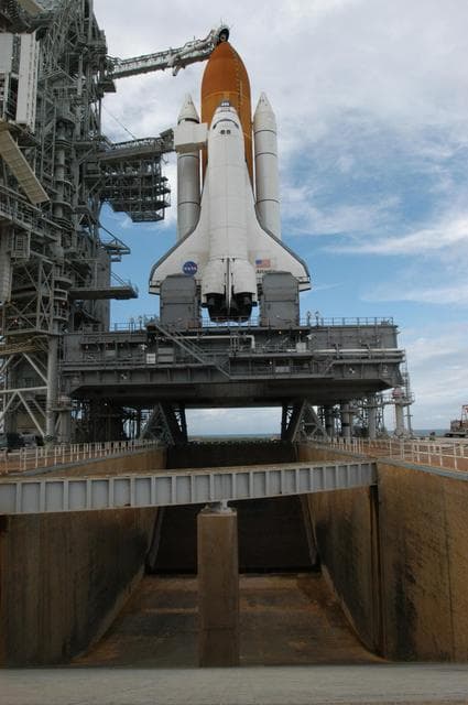 NASA image: KSC-06pd2040