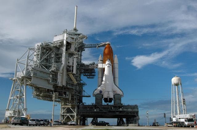 NASA image: KSC-06pd2045
