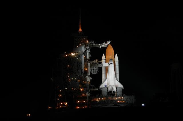 NASA image: KSC-06pd2048
