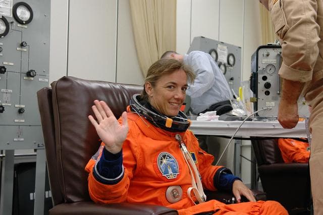 NASA image: KSC-06pd2083