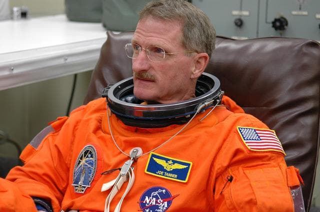 NASA image: KSC-06pd2085