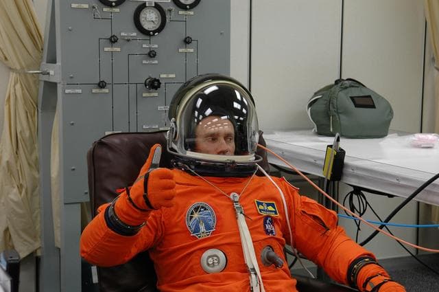 NASA image: KSC-06pd2092