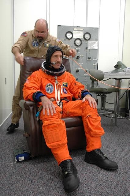 NASA image: KSC-06pd2096